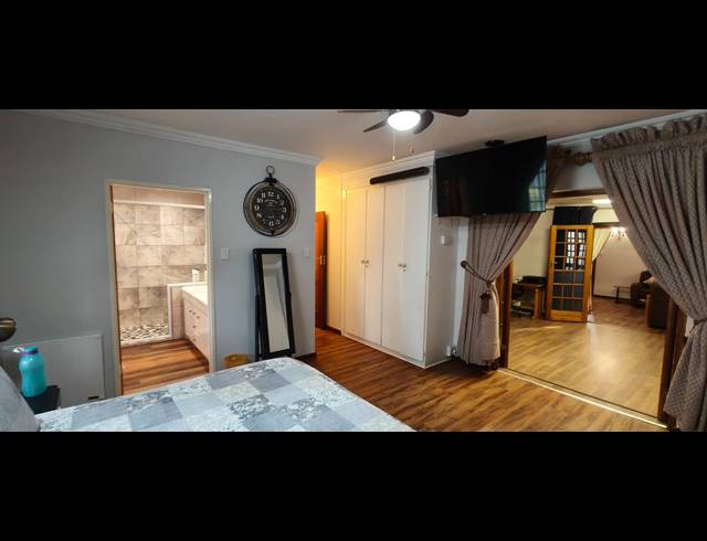 3 BEDROOM TOWNHOUSE FOR SALE IN PROTEA PARK